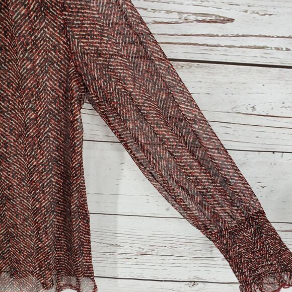 Chico's Herringbone Mesh Sheer Smocked Detail Long Sleeve Top Size 3 - Picture 8 of 11